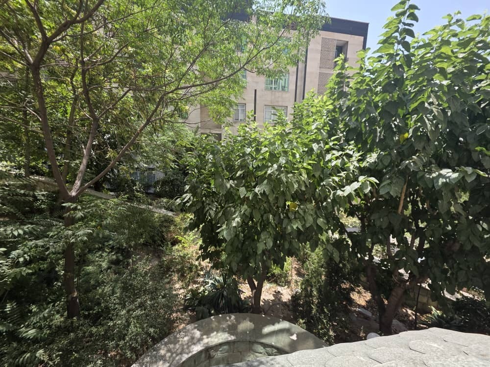  آپارتمان زیر قیمت 